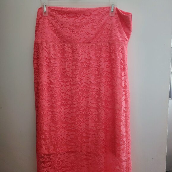 No Boundaries lace maxi skirt in coral blush pink (size XL) - Picture 3 of 8